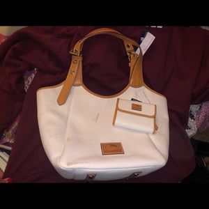 White/Tan Dooney & Bourke shoulder bag with wallet
